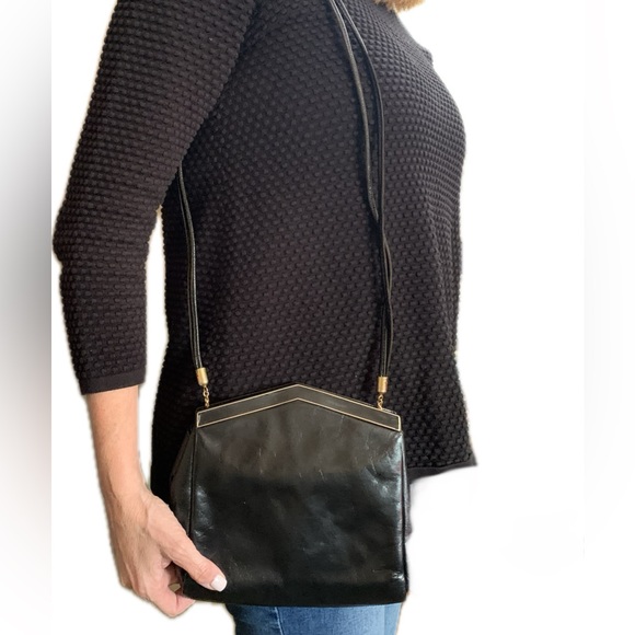 ✨Vintage Gucci Black Leather Shoulder Evening Bag Gold Accent EUC Stunning! - Picture 5 of 16